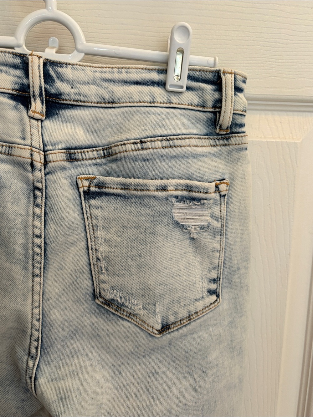 Flying Monkey Light Wash distressed high rise ankle Skinny Jeans size 26 - Picture 14 of 16